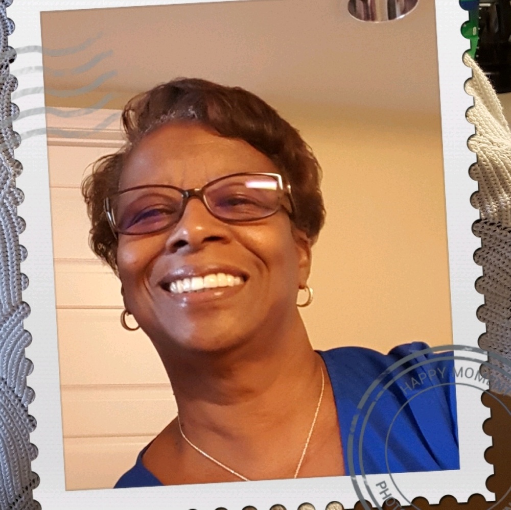 Meet your Posher, Stella